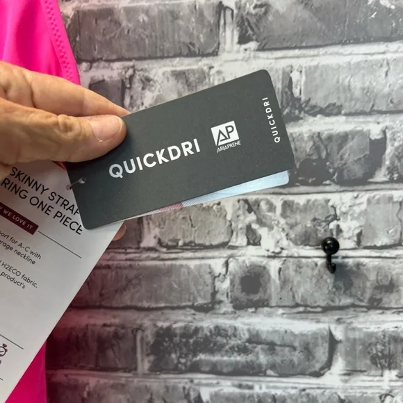 NWT Athleta Women's Vibrant Pink one piece swimsuit - Picture 5 of 11